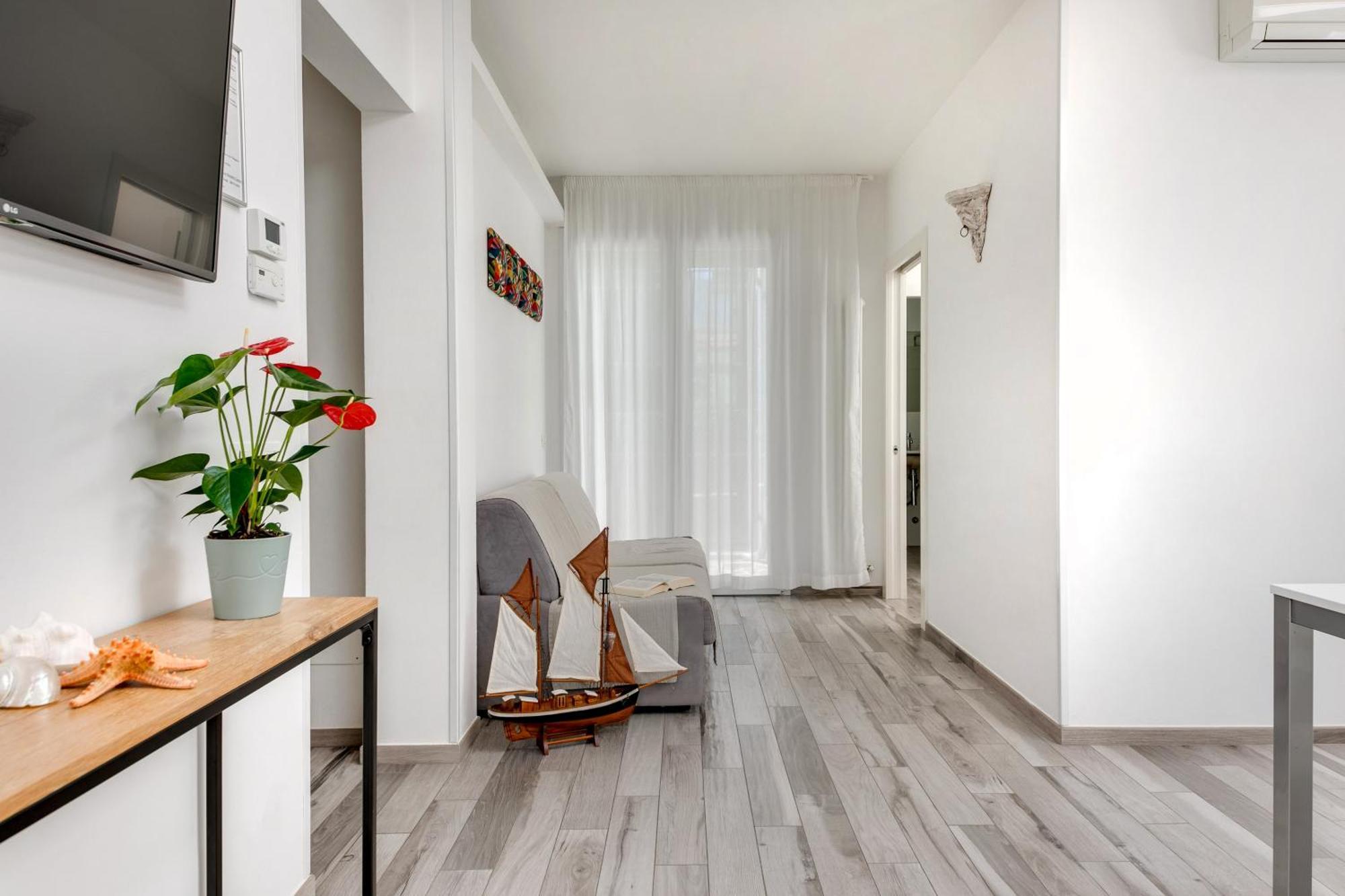Residence Diffuso Arcobaleno Габиче Маре Екстериор снимка